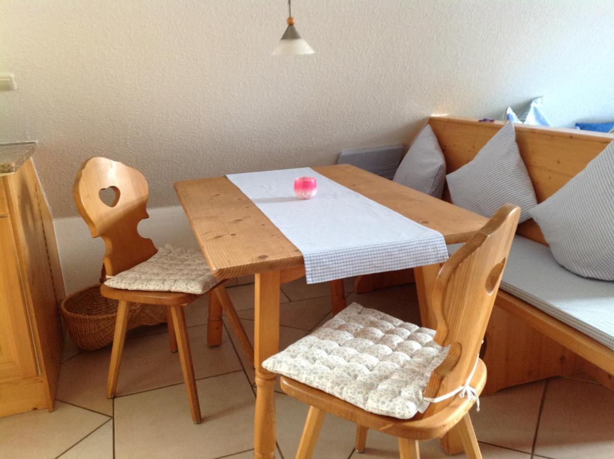 Urseetalblick Apartamento Lenzkirch Exterior foto