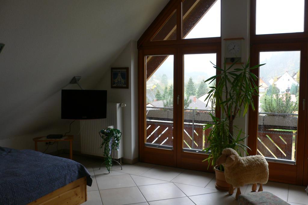 Urseetalblick Apartamento Lenzkirch Exterior foto