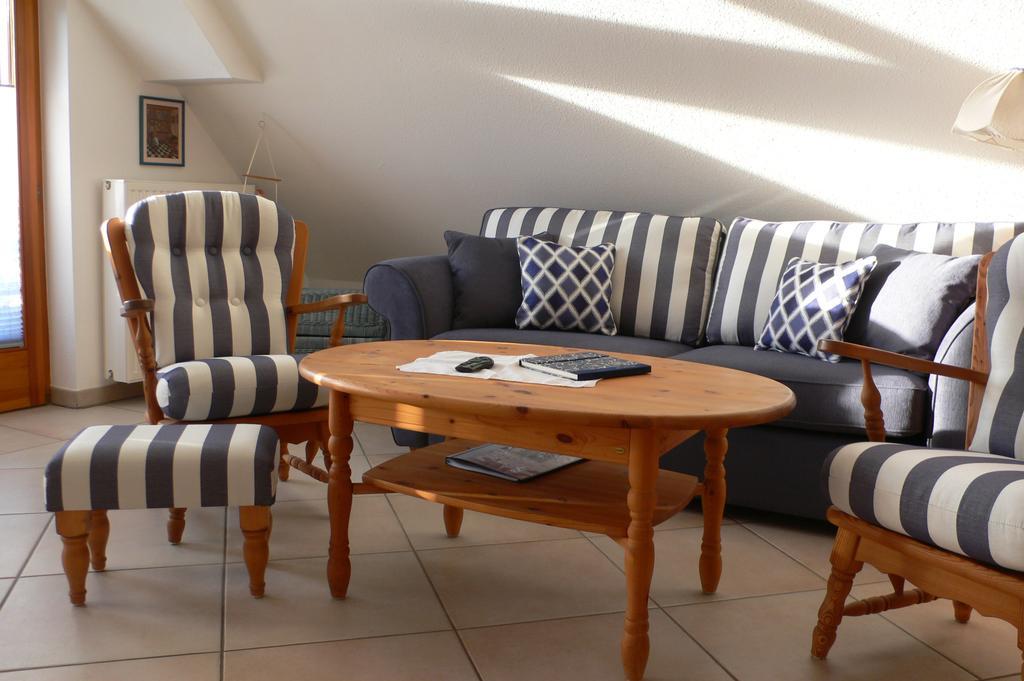 Urseetalblick Apartamento Lenzkirch Exterior foto